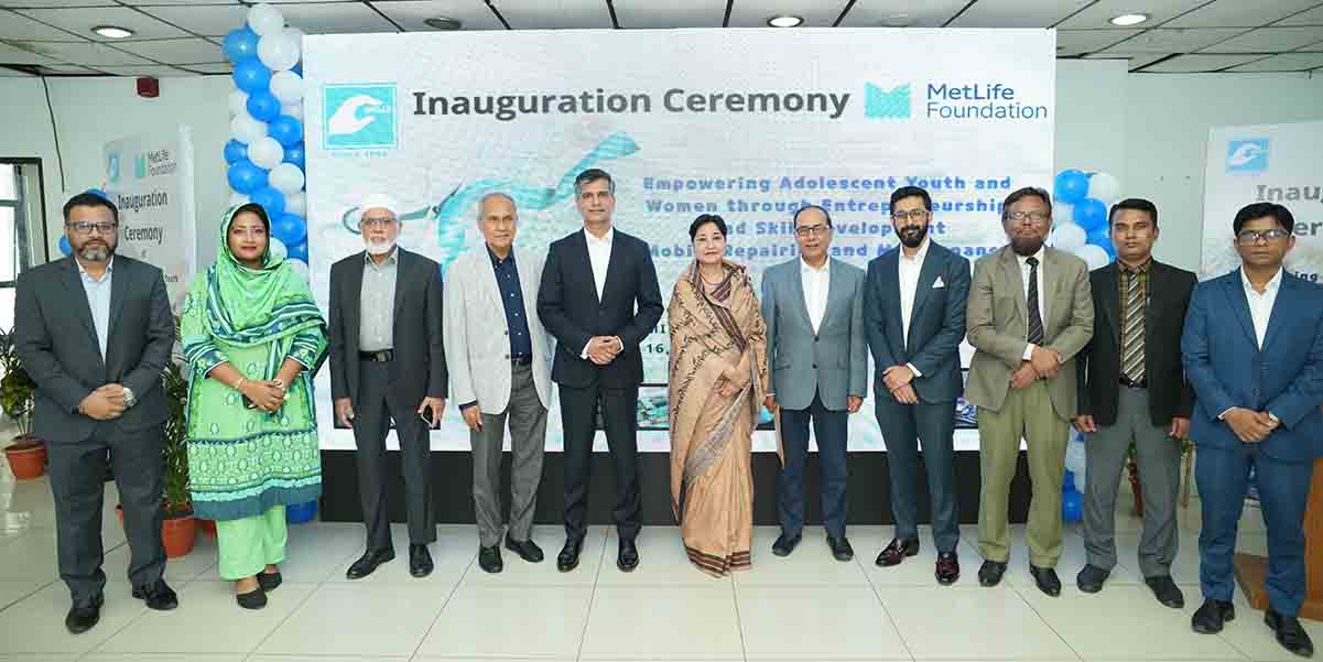 Foundation and MIDAS to Train 500 Youth in Mobile Repairing and Entrepreneurship
