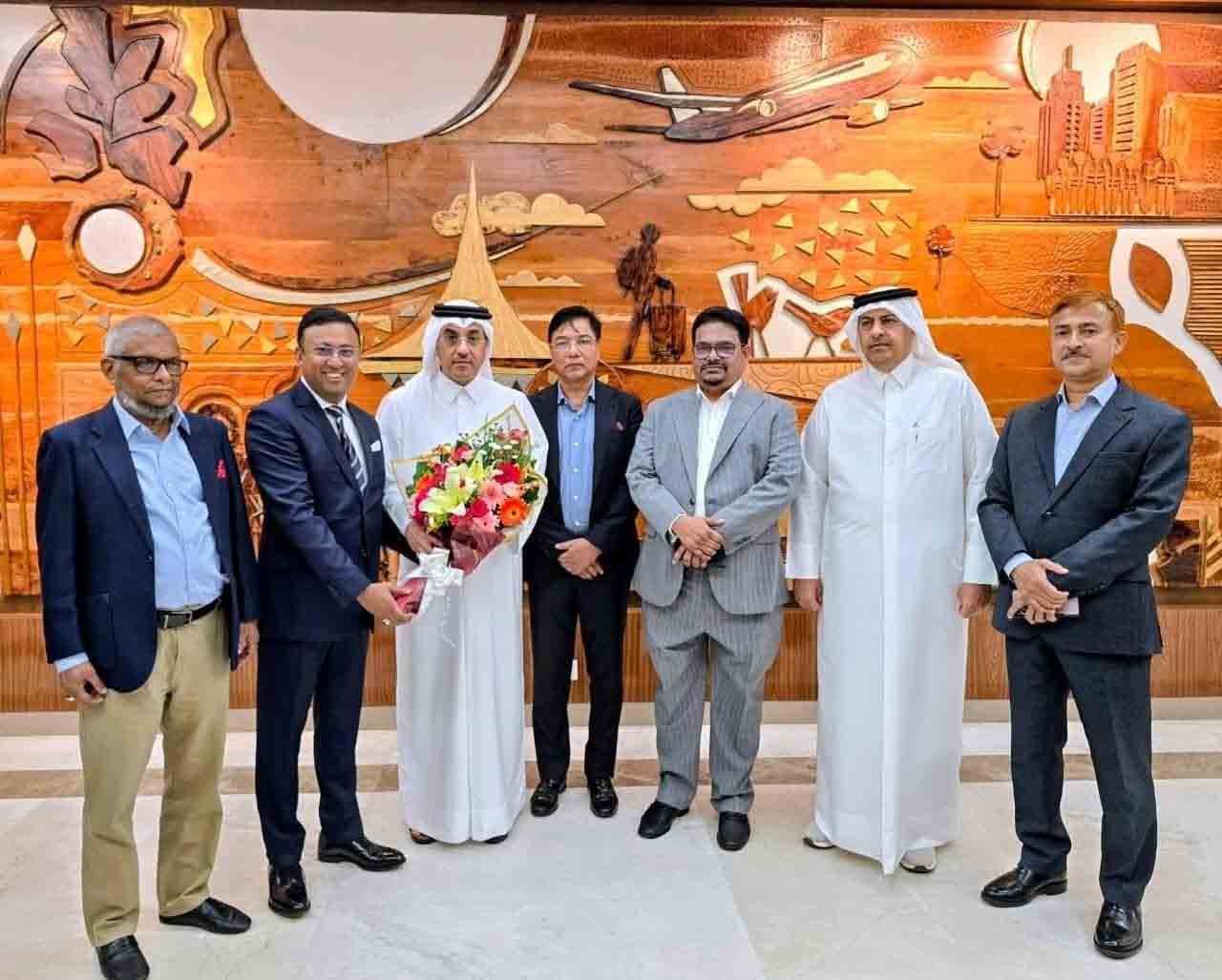 Qatar labour minister arrives in Dhaka