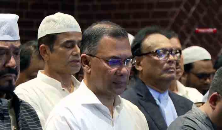 PM joins Jamiruddin Sircar’s namaj-e-janaza