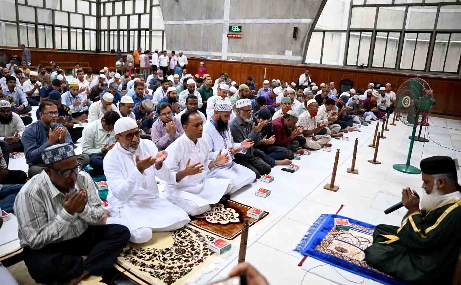 Acting Speaker joins doa, milad mahfil for July Uprising martyrs, injured