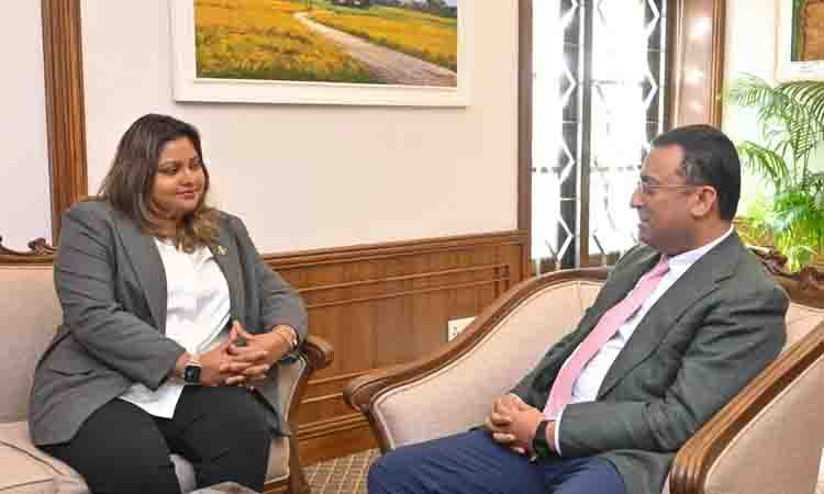 Humaiun seeks more job opportunities in Maldives