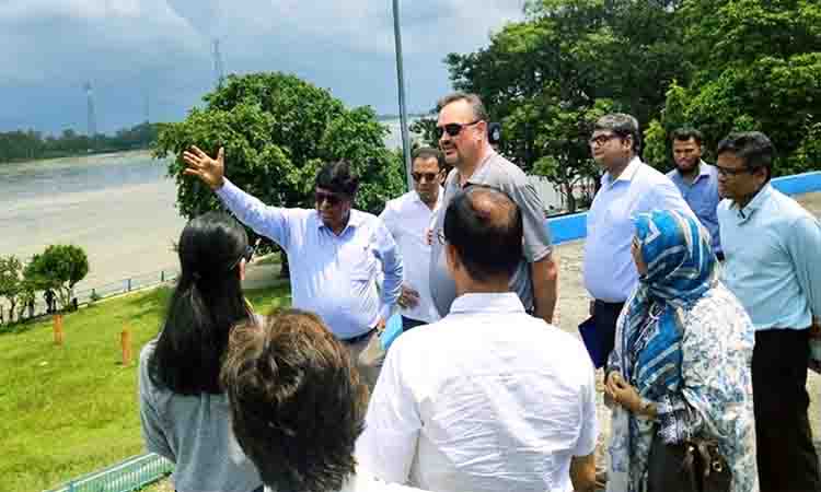 US ambassador visits Teesta Barrage Project in Dalia