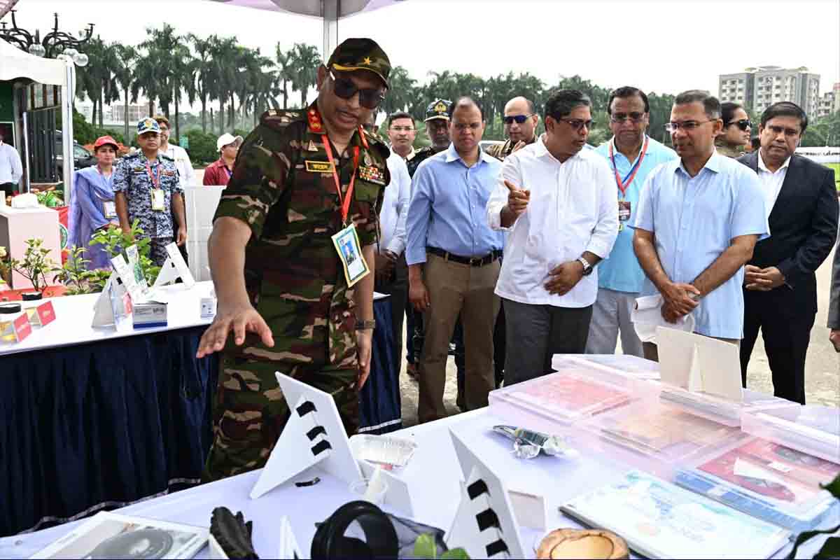 PM urges youth to join efforts to rebuild country, fight dengue