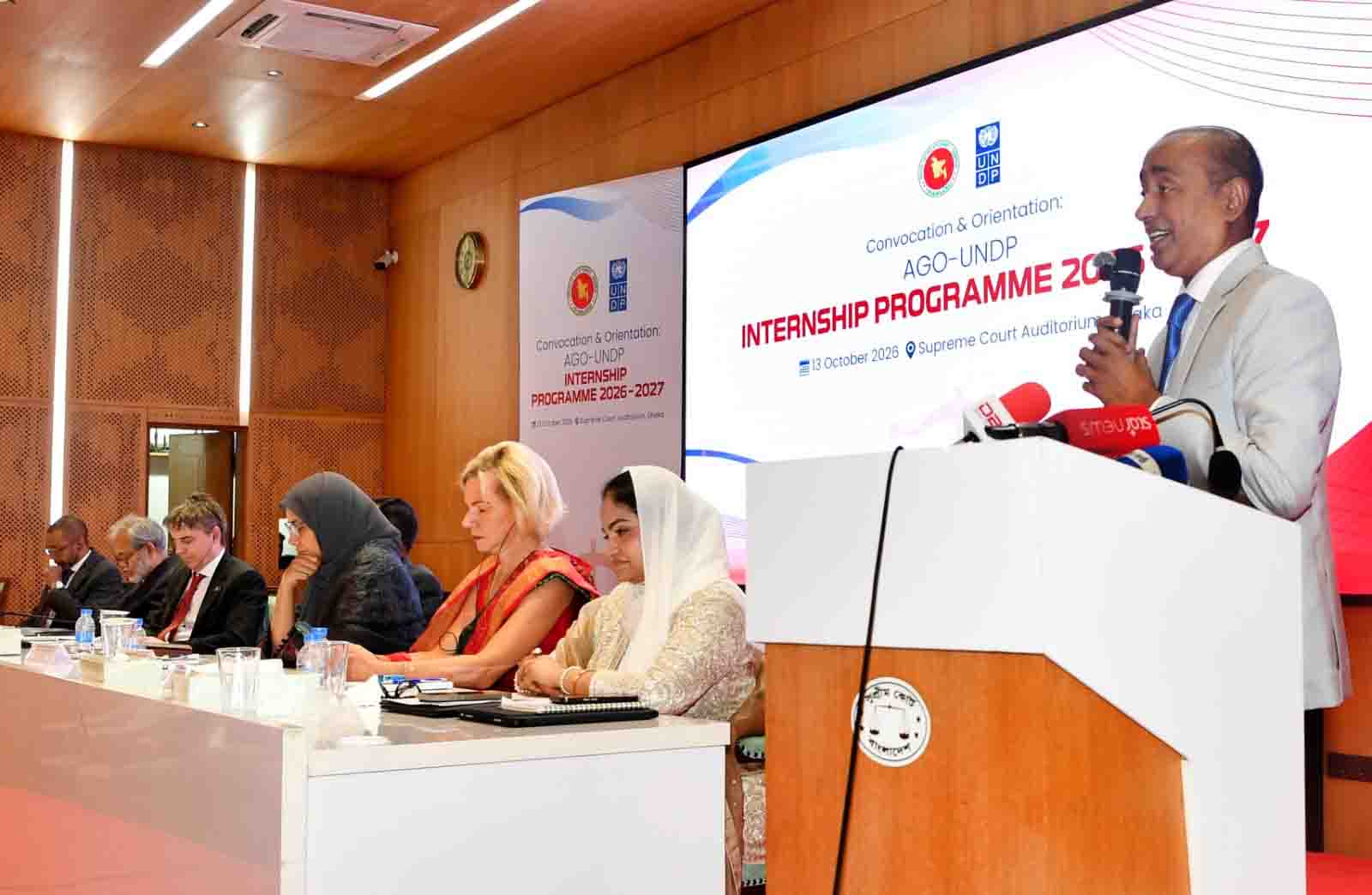 Asasduzzaman stresses knowledge, skills, ethics for lawyers' professional dignity
