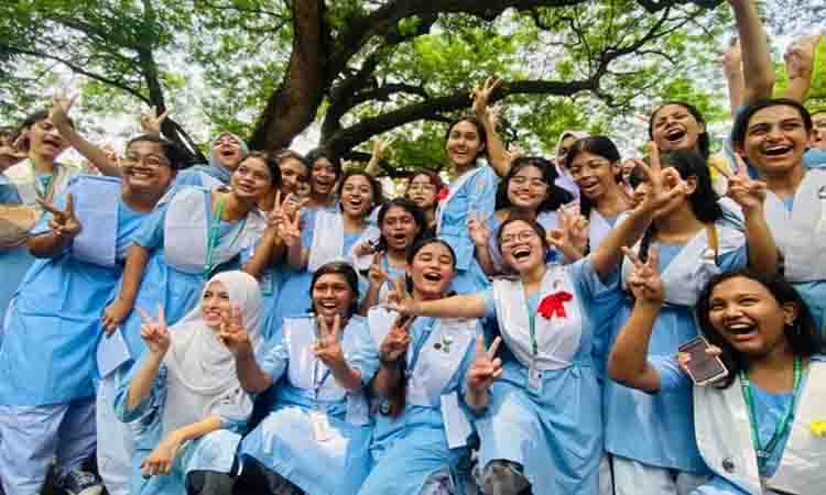 52.12pc students pass HSC, equivalent exams; 40,084 achieve GPA-5