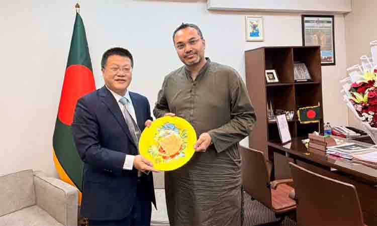 প্রধানমন্ত্রীর উপদেষ্টা মাহদী আমিনের সঙ্গে চীনা রাষ্ট্রদূতের সাক্ষাৎ